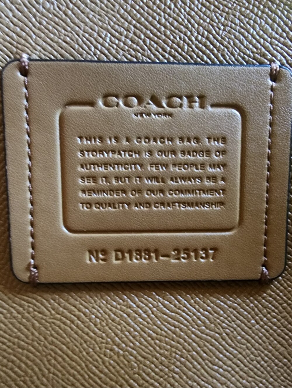 ✨️NWT✨️ Coach Charlie 2Way Carryall, Black, 2018, $395 MSRP - Picture 6 of 13